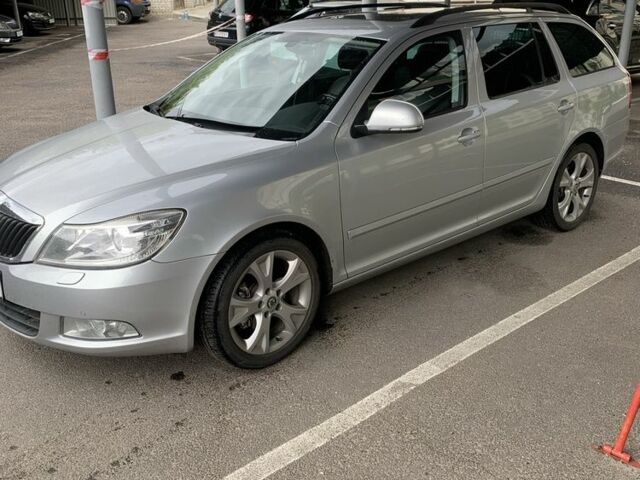 Серый Шкода Октавия, объемом двигателя 1.8 л и пробегом 224 тыс. км за 7495 $, фото 1 на Automoto.ua