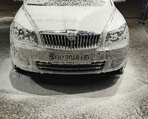 Серый Шкода Октавия, объемом двигателя 1.6 л и пробегом 280 тыс. км за 8200 $, фото 1 на Automoto.ua