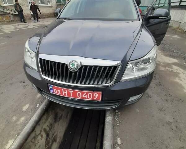 Сірий Шкода Октавія, об'ємом двигуна 1.8 л та пробігом 141 тис. км за 8500 $, фото 1 на Automoto.ua