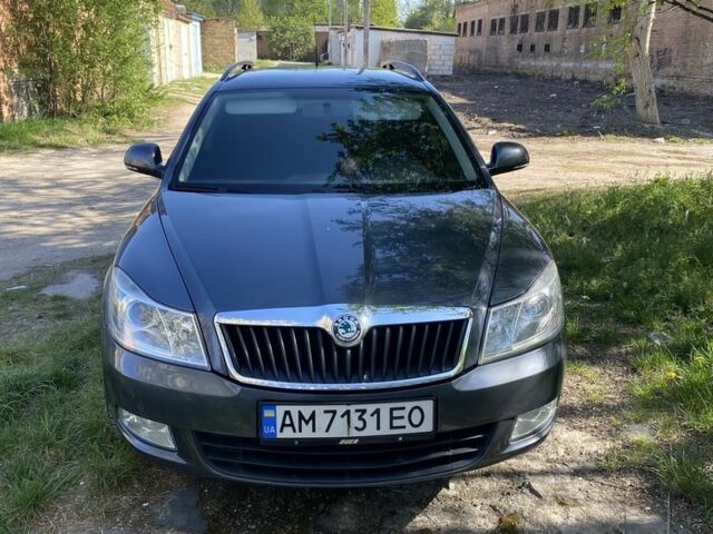 Серый Шкода Октавия, объемом двигателя 1.8 л и пробегом 225 тыс. км за 6800 $, фото 1 на Automoto.ua