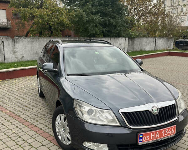 Серый Шкода Октавия, объемом двигателя 1.4 л и пробегом 217 тыс. км за 5800 $, фото 1 на Automoto.ua