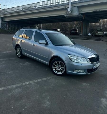 Серый Шкода Октавия, объемом двигателя 1.6 л и пробегом 277 тыс. км за 8000 $, фото 1 на Automoto.ua