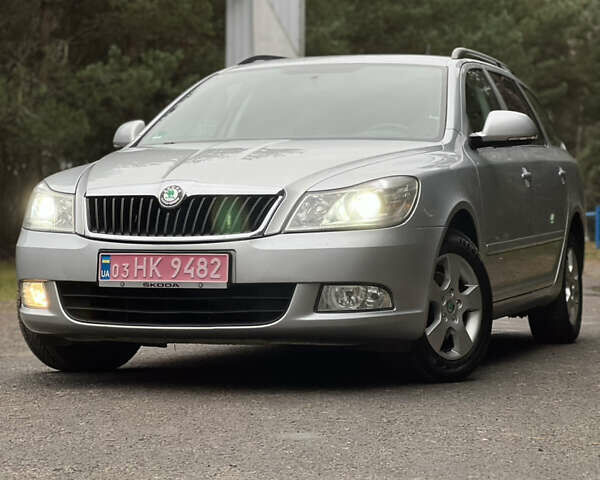 Серый Шкода Октавия, объемом двигателя 1.4 л и пробегом 210 тыс. км за 6499 $, фото 1 на Automoto.ua