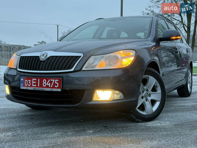 Серый Шкода Октавия, объемом двигателя 1.6 л и пробегом 232 тыс. км за 8650 $, фото 1 на Automoto.ua