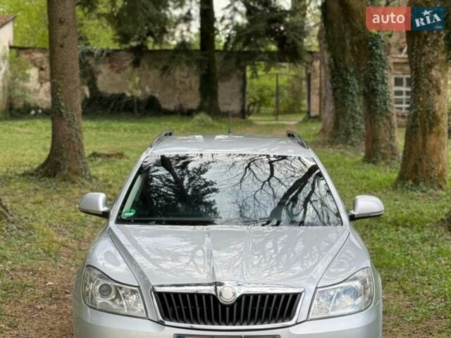 Сірий Шкода Октавія, об'ємом двигуна 1.6 л та пробігом 350 тис. км за 5999 $, фото 1 на Automoto.ua