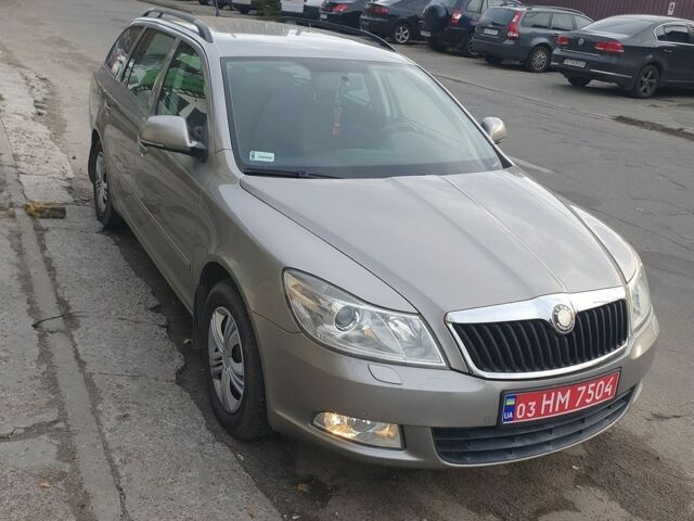 Серый Шкода Октавия, объемом двигателя 1.4 л и пробегом 172 тыс. км за 6800 $, фото 1 на Automoto.ua