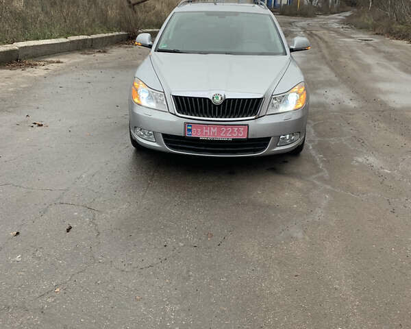Сірий Шкода Октавія, об'ємом двигуна 1.8 л та пробігом 220 тис. км за 8600 $, фото 1 на Automoto.ua