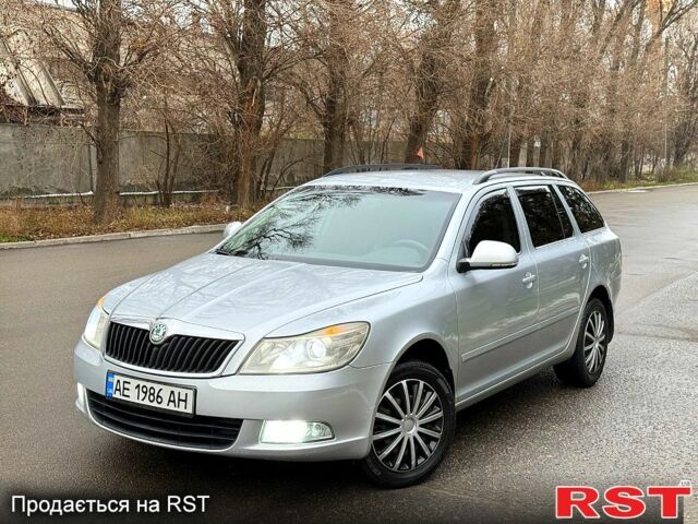 Серый Шкода Октавия, объемом двигателя 1.6 л и пробегом 312 тыс. км за 6650 $, фото 1 на Automoto.ua