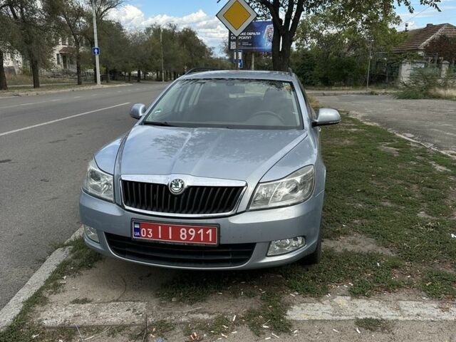 Сірий Шкода Октавія, об'ємом двигуна 1.4 л та пробігом 195 тис. км за 7522 $, фото 1 на Automoto.ua