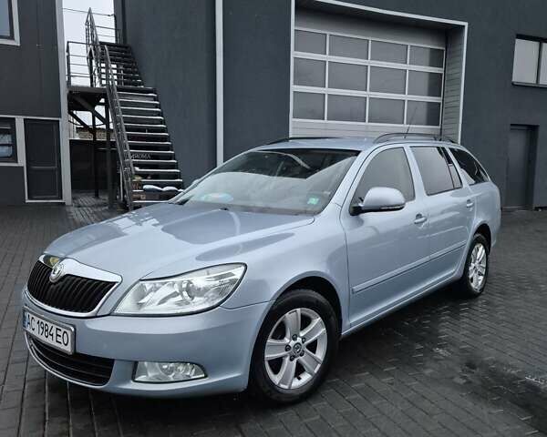 Сірий Шкода Октавія, об'ємом двигуна 1.6 л та пробігом 320 тис. км за 6400 $, фото 1 на Automoto.ua