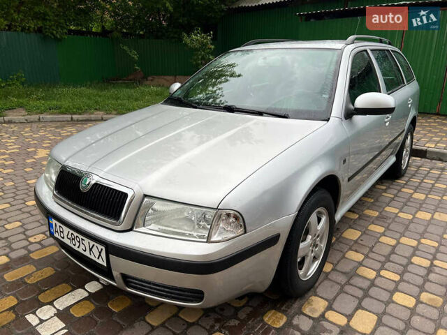 Серый Шкода Октавия, объемом двигателя 1.6 л и пробегом 216 тыс. км за 6000 $, фото 1 на Automoto.ua