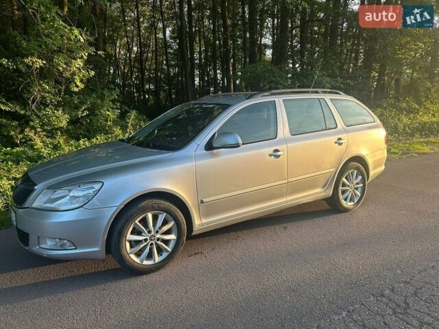 Сірий Шкода Октавія, об'ємом двигуна 1.6 л та пробігом 300 тис. км за 5800 $, фото 1 на Automoto.ua