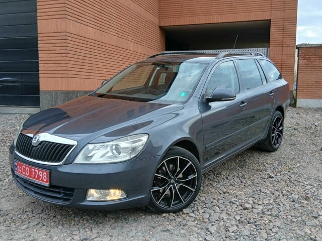 Сірий Шкода Октавія, об'ємом двигуна 1.2 л та пробігом 177 тис. км за 6150 $, фото 1 на Automoto.ua