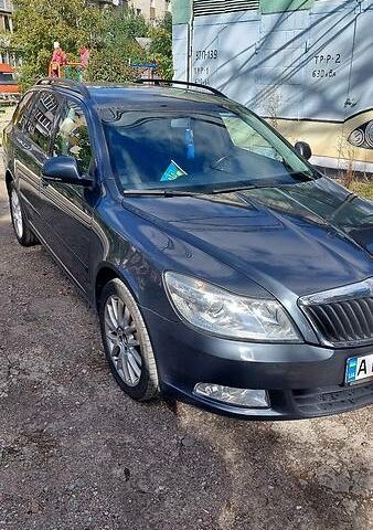 Сірий Шкода Октавія, об'ємом двигуна 1.8 л та пробігом 190 тис. км за 4999 $, фото 1 на Automoto.ua