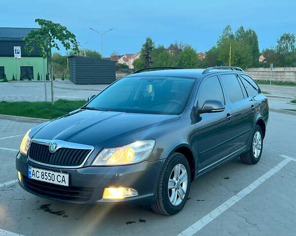 Серый Шкода Октавия, объемом двигателя 1.6 л и пробегом 276 тыс. км за 7200 $, фото 1 на Automoto.ua
