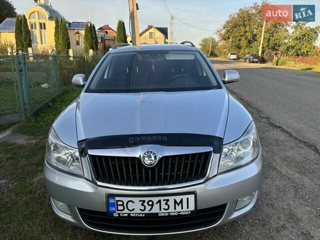 Серый Шкода Октавия, объемом двигателя 1.6 л и пробегом 210 тыс. км за 7100 $, фото 1 на Automoto.ua
