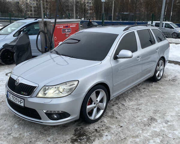 Сірий Шкода Октавія, об'ємом двигуна 1.98 л та пробігом 215 тис. км за 9500 $, фото 1 на Automoto.ua