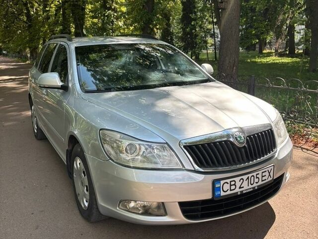 Серый Шкода Октавия, объемом двигателя 1.6 л и пробегом 285 тыс. км за 7200 $, фото 1 на Automoto.ua