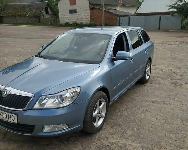 Серый Шкода Октавия, объемом двигателя 1.6 л и пробегом 193 тыс. км за 8300 $, фото 1 на Automoto.ua