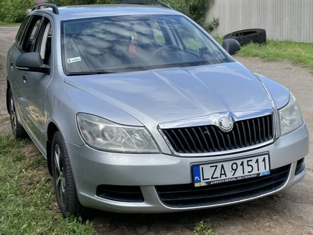 Серый Шкода Октавия, объемом двигателя 1.9 л и пробегом 300 тыс. км за 4500 $, фото 1 на Automoto.ua