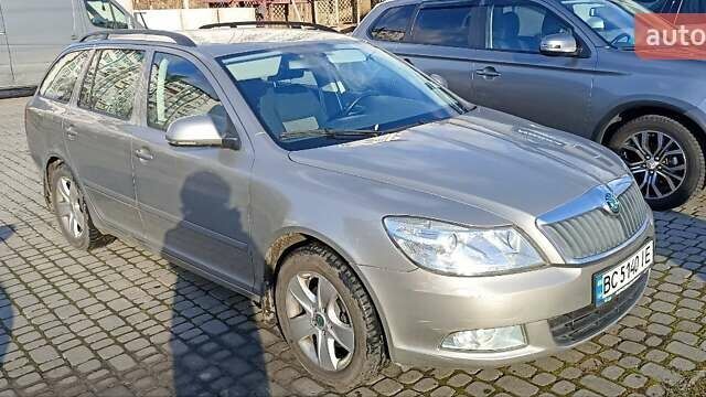 Сірий Шкода Октавія, об'ємом двигуна 1.6 л та пробігом 245 тис. км за 7000 $, фото 1 на Automoto.ua