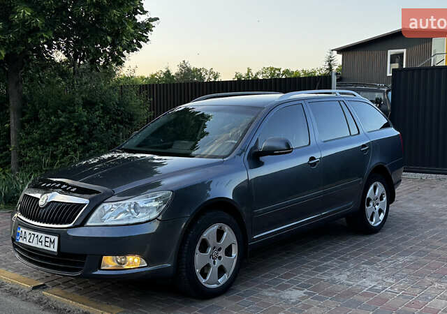 Серый Шкода Октавия, объемом двигателя 1.8 л и пробегом 274 тыс. км за 6900 $, фото 1 на Automoto.ua