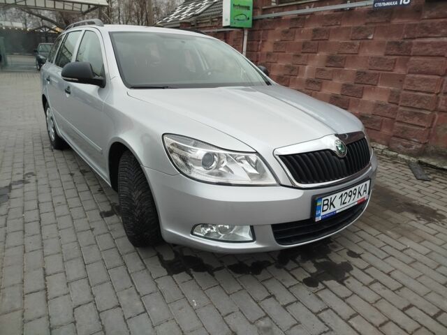 Сірий Шкода Октавія, об'ємом двигуна 1.2 л та пробігом 183 тис. км за 6650 $, фото 1 на Automoto.ua
