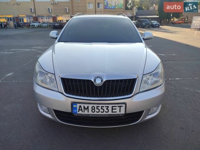Сірий Шкода Октавія, об'ємом двигуна 1.6 л та пробігом 285 тис. км за 7200 $, фото 1 на Automoto.ua