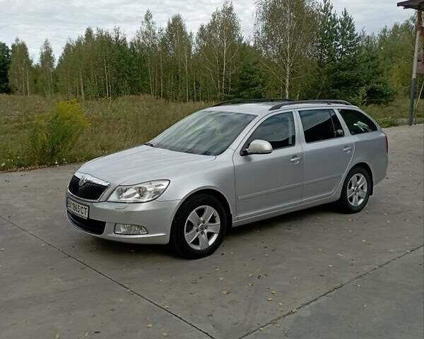 Сірий Шкода Октавія, об'ємом двигуна 1.2 л та пробігом 170 тис. км за 7000 $, фото 1 на Automoto.ua