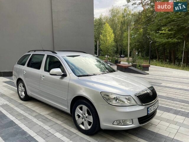 Сірий Шкода Октавія, об'ємом двигуна 1.2 л та пробігом 206 тис. км за 5300 $, фото 1 на Automoto.ua
