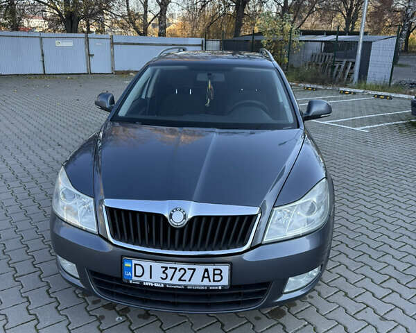 Серый Шкода Октавия, объемом двигателя 1.4 л и пробегом 277 тыс. км за 7299 $, фото 1 на Automoto.ua