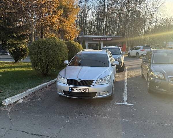 Серый Шкода Октавия, объемом двигателя 1.6 л и пробегом 288 тыс. км за 8000 $, фото 1 на Automoto.ua