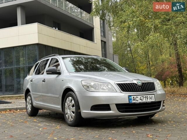 Серый Шкода Октавия, объемом двигателя 1.6 л и пробегом 241 тыс. км за 6700 $, фото 1 на Automoto.ua