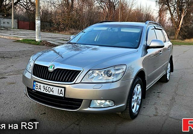 Сірий Шкода Октавія, об'ємом двигуна 19 л та пробігом 163 тис. км за 7800 $, фото 1 на Automoto.ua