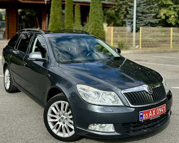 Сірий Шкода Октавія, об'ємом двигуна 1.8 л та пробігом 235 тис. км за 9000 $, фото 1 на Automoto.ua