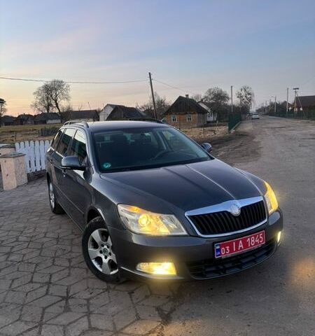 Серый Шкода Октавия, объемом двигателя 1.6 л и пробегом 250 тыс. км за 7900 $, фото 1 на Automoto.ua