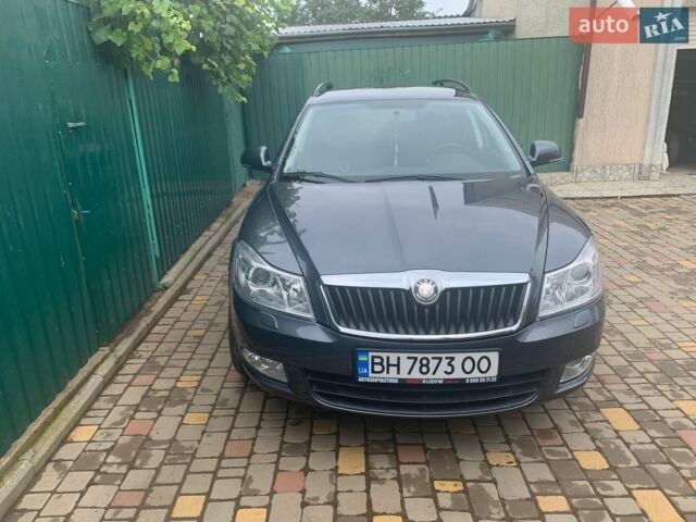 Серый Шкода Октавия, объемом двигателя 1.8 л и пробегом 180 тыс. км за 9000 $, фото 1 на Automoto.ua