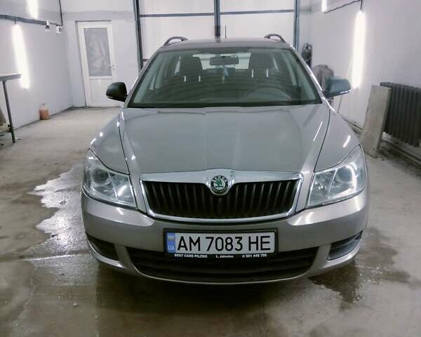 Сірий Шкода Октавія, об'ємом двигуна 1.2 л та пробігом 253 тис. км за 5800 $, фото 1 на Automoto.ua
