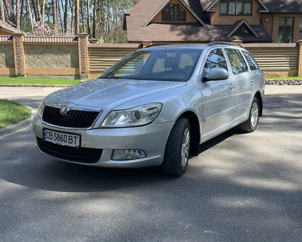 Серый Шкода Октавия, объемом двигателя 1.99 л и пробегом 296 тыс. км за 6200 $, фото 1 на Automoto.ua