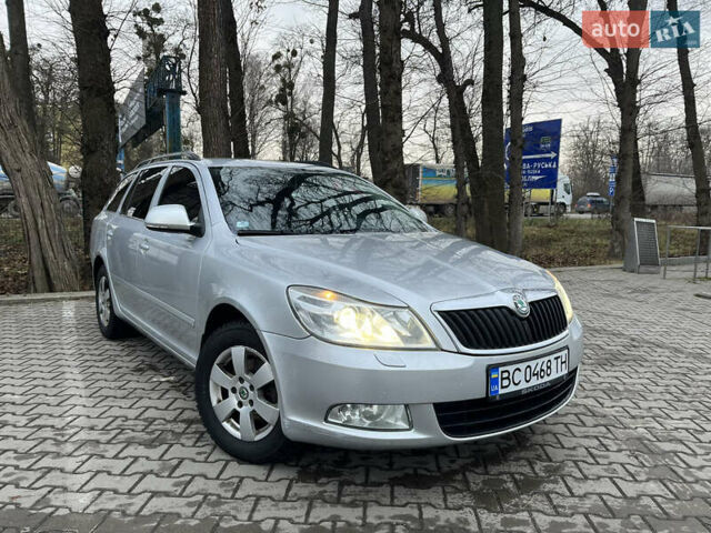 Серый Шкода Октавия, объемом двигателя 2 л и пробегом 285 тыс. км за 8800 $, фото 1 на Automoto.ua