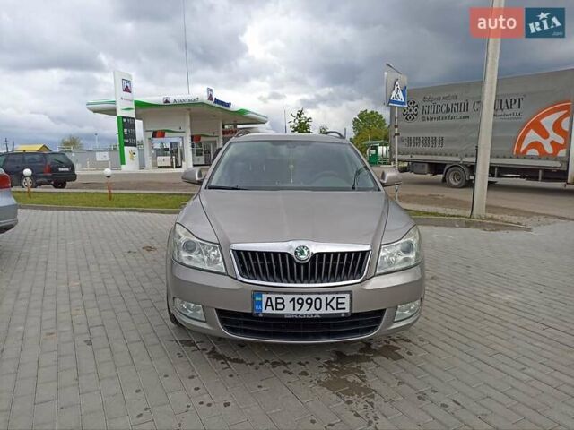 Серый Шкода Октавия, объемом двигателя 1.6 л и пробегом 312 тыс. км за 7900 $, фото 1 на Automoto.ua