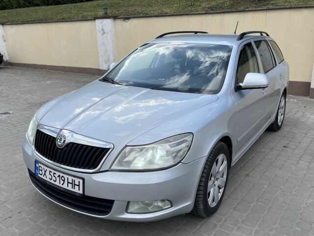 Серый Шкода Октавия, объемом двигателя 2 л и пробегом 333 тыс. км за 7700 $, фото 1 на Automoto.ua