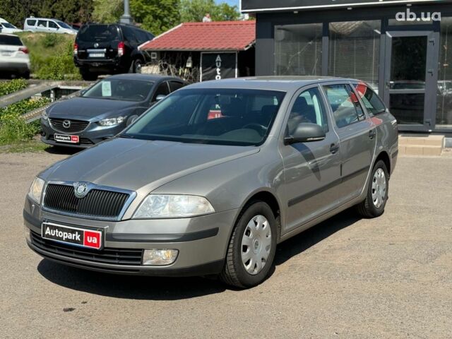 Серый Шкода Октавия, объемом двигателя 1.6 л и пробегом 282 тыс. км за 6690 $, фото 1 на Automoto.ua