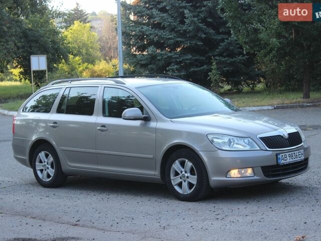Серый Шкода Октавия, объемом двигателя 1.6 л и пробегом 238 тыс. км за 7600 $, фото 1 на Automoto.ua