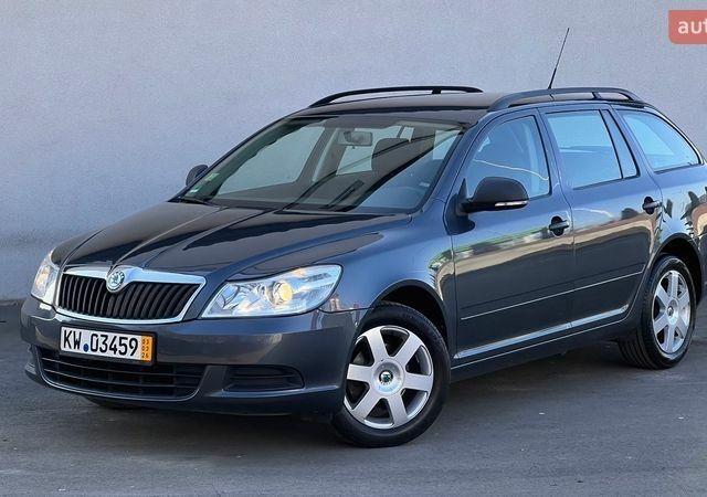 Серый Шкода Октавия, объемом двигателя 1.4 л и пробегом 168 тыс. км за 6700 $, фото 1 на Automoto.ua