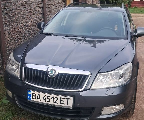 Сірий Шкода Октавія, об'ємом двигуна 0 л та пробігом 245 тис. км за 7226 $, фото 1 на Automoto.ua