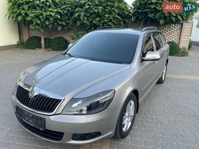 Серый Шкода Октавия, объемом двигателя 1.6 л и пробегом 269 тыс. км за 8200 $, фото 1 на Automoto.ua