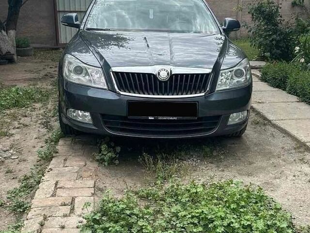 Серый Шкода Октавия, объемом двигателя 1.6 л и пробегом 293 тыс. км за 8400 $, фото 1 на Automoto.ua