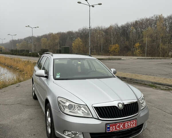 Сірий Шкода Октавія, об'ємом двигуна 1.6 л та пробігом 183 тис. км за 7500 $, фото 1 на Automoto.ua