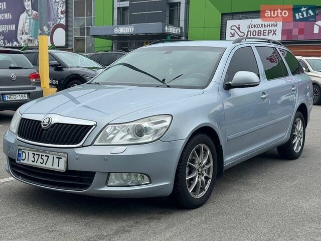 Серый Шкода Октавия, объемом двигателя 1.6 л и пробегом 279 тыс. км за 7500 $, фото 1 на Automoto.ua